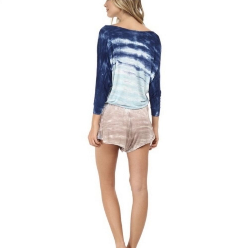 YF&B NWT Blue Tiger Stripe ombre tie dye romper - Picture 13 of 14